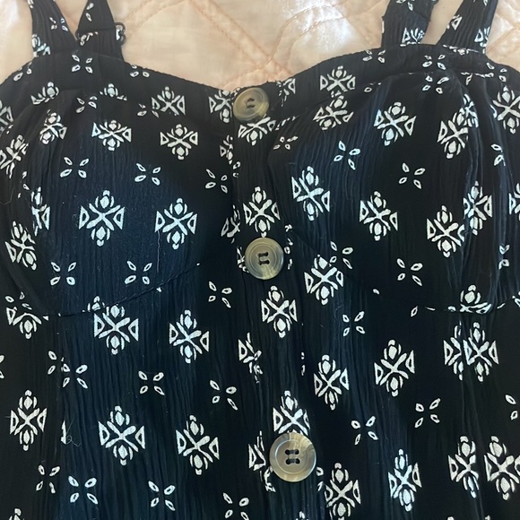 Black and white juniors short dress size medium - Picture 2 of 5